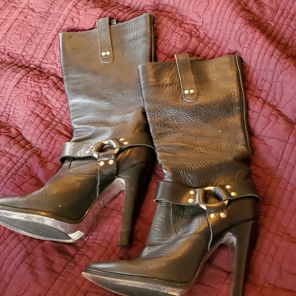 Dolce & Gabbana boots black 😍
